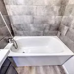 Le Petit Nid Remois - Parking - King Size Апартаменты Реймс