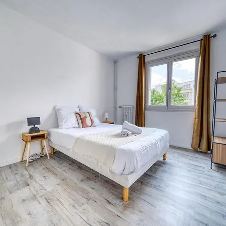 Le Petit Nid Remois - Parking - King Size Reims