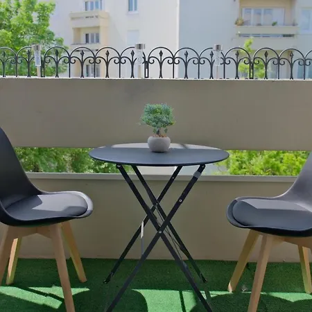 Appartement Le Petit Nid Remois - Parking - King Size Reims