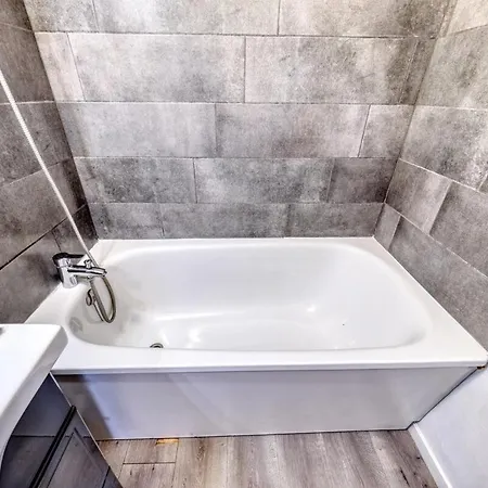 Le Petit Nid Remois - Parking - King Size Appartement Reims